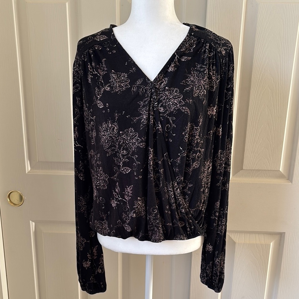 Knox Rose Black Floral Wrap Blouse Size Large NWT